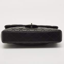 مملوكة مسبقًا Chanel Black Quilted Lambskin Leather East/West Classic Flap Bag