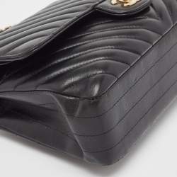 Pre Owned Chanel Black Chevron Lambskin Leather Medium Classic Double Flap Bag