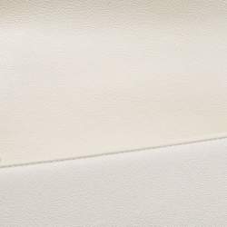 Pre Owned Chanel Off White Quilted Leather Small Boy Flap Bag