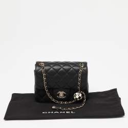مملوكة مسبقًا Chanel Black Quilted Leather Mini Square Pearl Crush Flap Bag