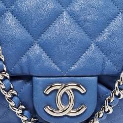 Pre Owned Chanel Blue Quilted Leather CC Flap Chain Around Bag