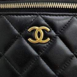 Pre Owned Chanel Lambskin Top Handle Vanity Bag