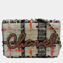 Chanel Fall/Winter 2021 runway Tweed Flap Bag Chanel
