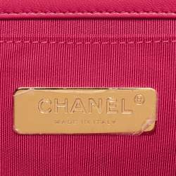 Pre Owned Chanel Pink Quilted Leather CC 19 Waist Bag