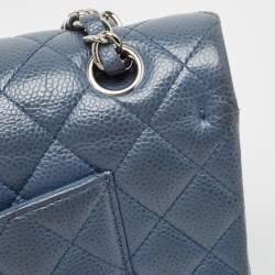 Pre Owned Chanel Blue Quilted Caviar Leather Medium Classic Double Flap Bag