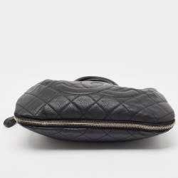 Pre Owned Chanel Black Quilted Caviar Leather Zip Expandable Shoulder Bag