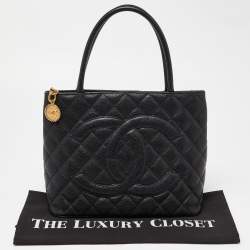 Pre Owned Chanel Black Quilted Caviar Leather Medallion Bag
