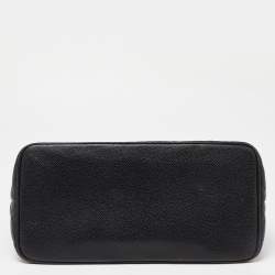 Pre Owned Chanel Black Quilted Caviar Leather Medallion Bag