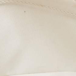 Pre Owned Chanel White Stitch Quilted Leather Medium Boy Flap Bag