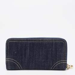 Pre Owned Chanel Navy Blue/Gold Denim CC Zip Around Wallet