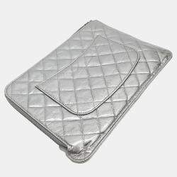 Pre Owned Chanel Silver Leather Clutch