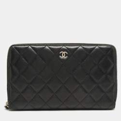 Pre Owned Chanel Black Quilted Leather Zip Around Classic Organizer