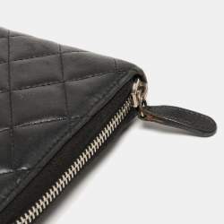 Pre Owned Chanel Black Quilted Leather Zip Around Classic Organizer