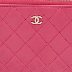 Pre Owned Chanel Pink Quilted Leather Zip Around Organizer Wallet 