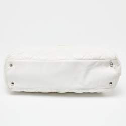 Pre Owned Chanel White Quilted Leather Hidden Chain Flap Bag