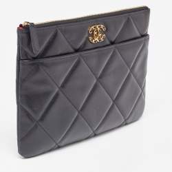 Pre Owned Chanel Black Leather 19 O Case Clutch