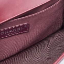 Pre Owned Chanel Red Quilted Leather Medium Interlaced Chained Boy Flap Bag