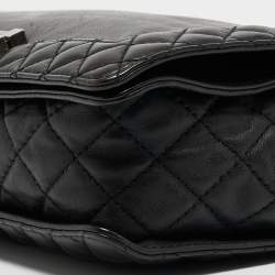 Pre Owned Chanel Black Leather Medium Boy Reverso Bag