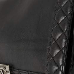 Pre Owned Chanel Black Leather Medium Boy Reverso Bag