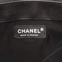 Pre Owned Chanel Black Leather Medium Boy Reverso Bag