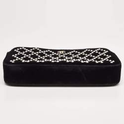 Pre Owned Chanel Black Quilted Pearl Velvet Double Zip Clutch Bag
