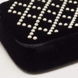 Pre Owned Chanel Black Quilted Pearl Velvet Double Zip Clutch Bag