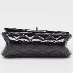 Pre Owned Chanel Black Quilted Patent Leather Reissue 2.55 Classic 224 Flap Bag