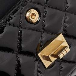 Pre Owned Chanel Black Quilted Patent Leather Reissue 2.55 Classic 224 Flap Bag