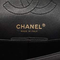 Pre Owned Chanel Black Quilted Patent Leather Reissue 2.55 Classic 224 Flap Bag
