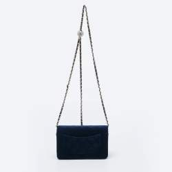Pre Owned Chanel Navy Blue Quilted Velvet Pearl Crush Wallet on Chain 