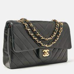 Chanel Black Chevron Leather Medium Classic Double Flap Bag