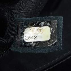 Pre Owned Chanel Black Quilted Leather New Medium Boy Shoulder Bag