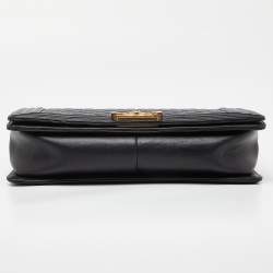 Pre Owned Chanel Black Quilted Leather New Medium Boy Shoulder Bag