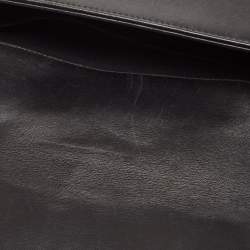 Pre Owned Chanel Black Quilted Leather Medium Boy Flap Bag