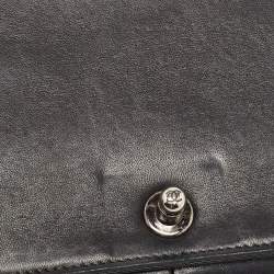 Pre Owned Chanel Black Quilted Leather Medium Boy Flap Bag