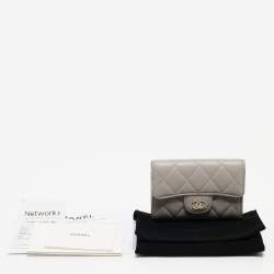 Pre Owned Chanel Grey Quilted Leather Flap Card Holder