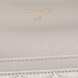 Pre Owned Chanel Grey Quilted Leather Flap Card Holder