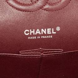 Pre Owned Chanel Black Chevron Leather Medium Classic Double Flap Bag