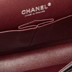 Pre Owned Chanel Black Chevron Leather Medium Classic Double Flap Bag