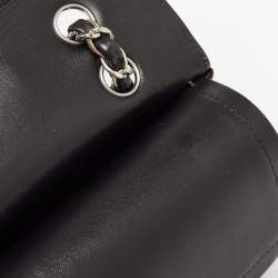 Pre Owned Chanel Black Chevron Leather Medium Classic Double Flap Bag