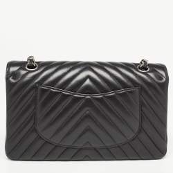 Pre Owned Chanel Black Chevron Leather Medium Classic Double Flap Bag
