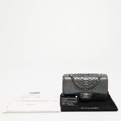 مملوكة مسبقًا Chanel Metallic Blue Python New Mini Classic Flap Bag
