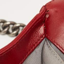 Pre Owned Chanel Red Chevron Leather Medium Boy Bag