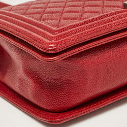 Pre Owned Chanel Red Quilted Caviar Leather New Medium Boy Bag
