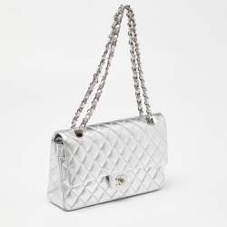 Pre Owned Chanel Silver Quilted Leather Medium Classic Double Flap Bag