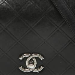 Pre Owned Chanel Black Quilted Leather New Chic Flap Bag