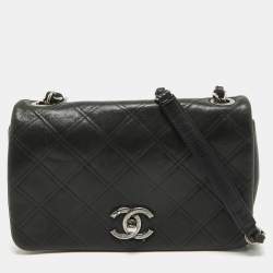 Pre Owned Chanel Black Quilted Leather New Chic Flap Bag
