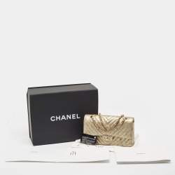 Pre Owned Chanel Gold Chevron Patent Leather Medium Classic Double Flap Bag