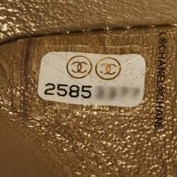 Pre Owned Chanel Gold Chevron Patent Leather Medium Classic Double Flap Bag
