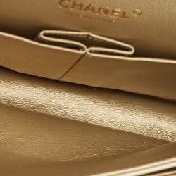 Pre Owned Chanel Gold Chevron Patent Leather Medium Classic Double Flap Bag